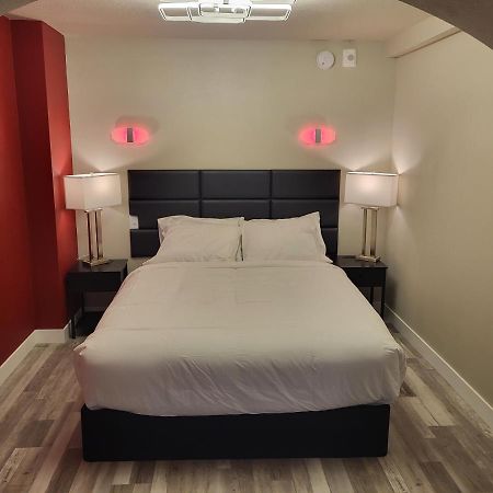 Red Fox Inn And Suites Waverly Buitenkant foto