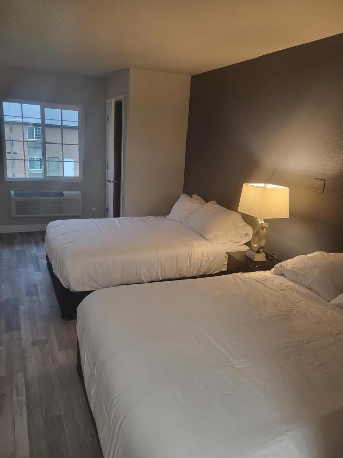 Red Fox Inn And Suites Waverly Buitenkant foto